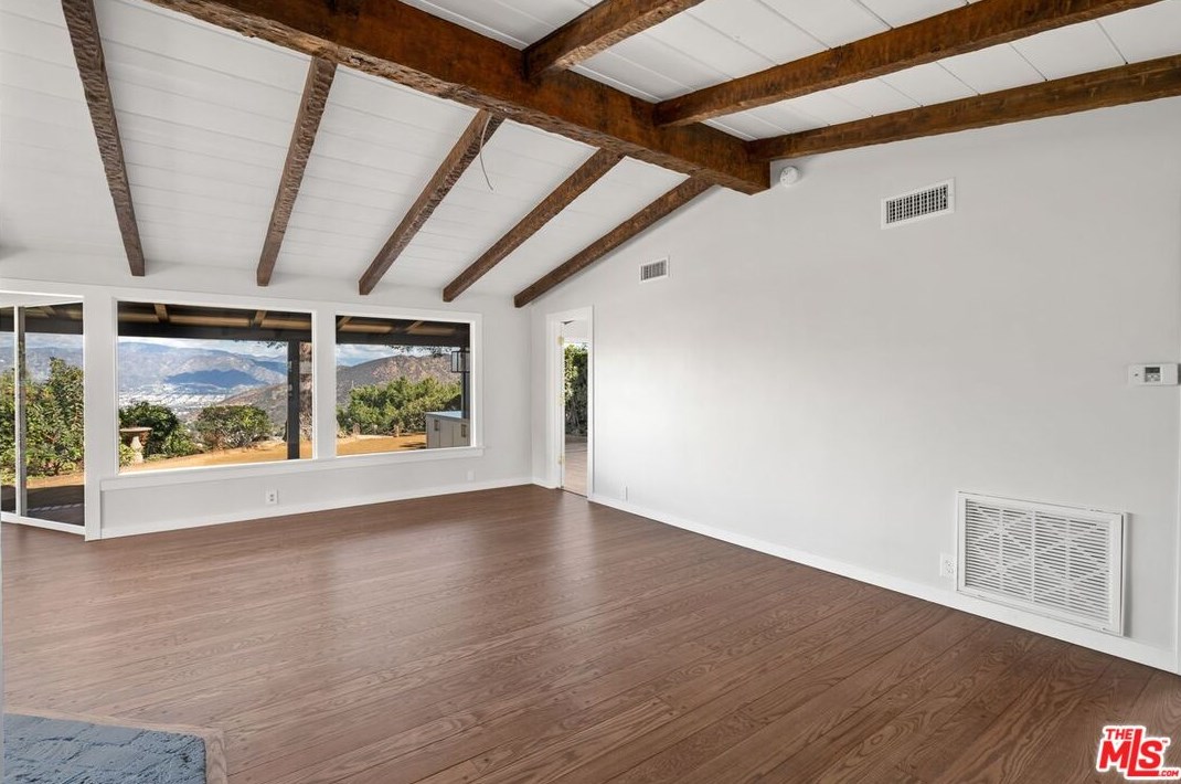 7393 Pyramid Pl, Los Angeles, CA 90046