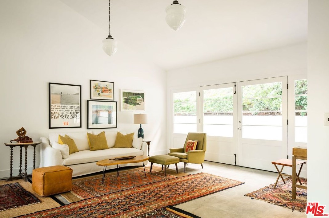 4413 Sunnycrest Dr, Los Angeles CA  90065-4822 exterior