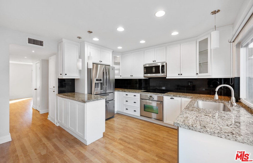 18172 Muir Woods Ct, Santa Ana, CA 92708-5939