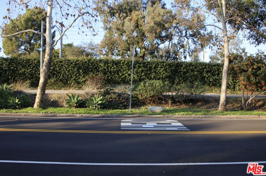 10910 Exposition Blvd, Los Angeles, CA 90064-3125