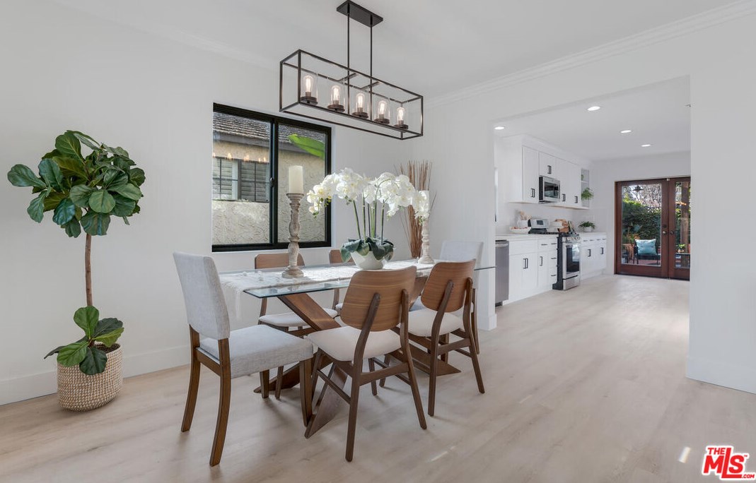 11427 Segrell Way, Los Angeles CA  90230-5357 exterior