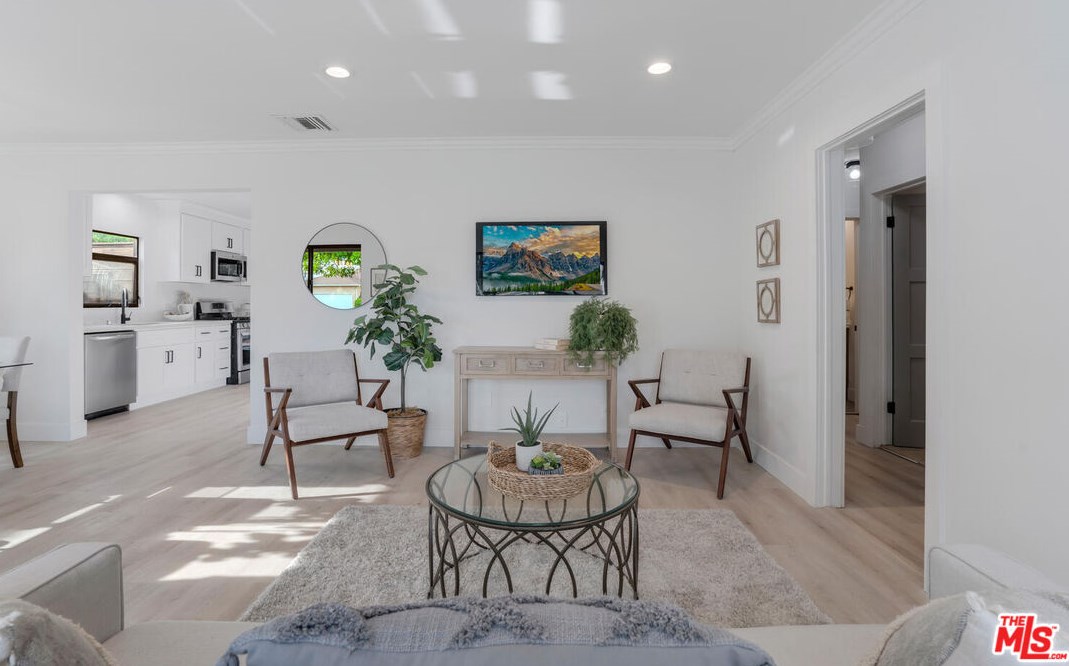 11427 Segrell Way, Los Angeles CA  90230-5357 exterior