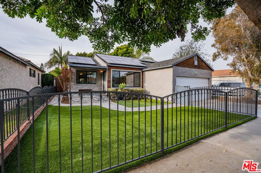 11427 Segrell Way, Los Angeles CA  90230-5357 exterior