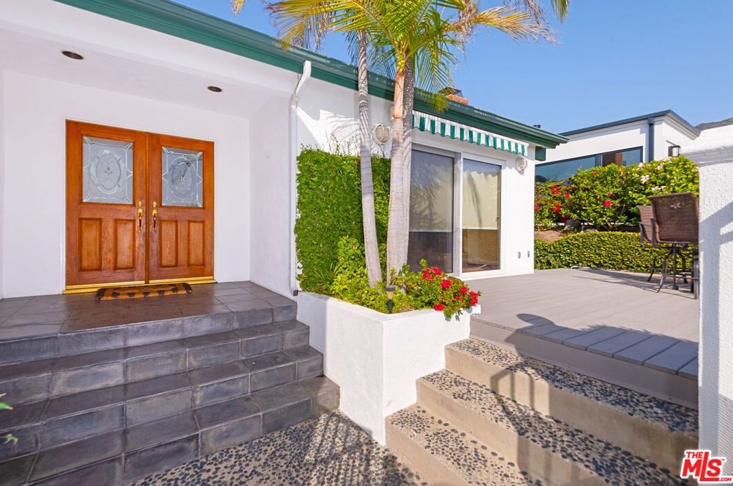 3729 Castlerock Rd, Malibu, CA 90265