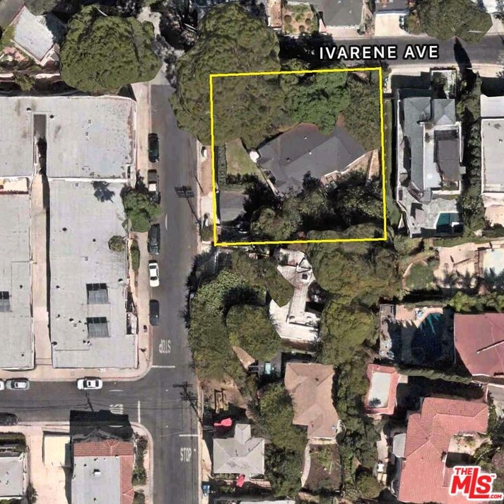 2166 Vine St, Los Angeles, CA 90068-2889
