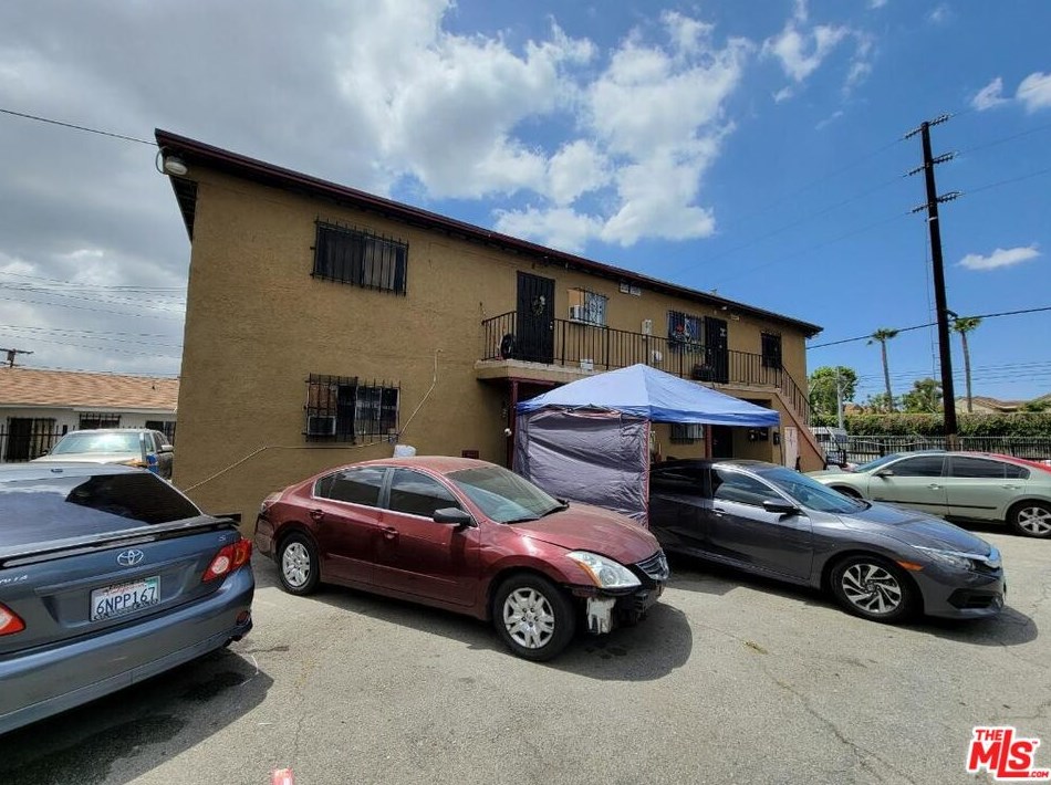 9234 Graham Ave, Los Angeles CA  90002-2919 exterior