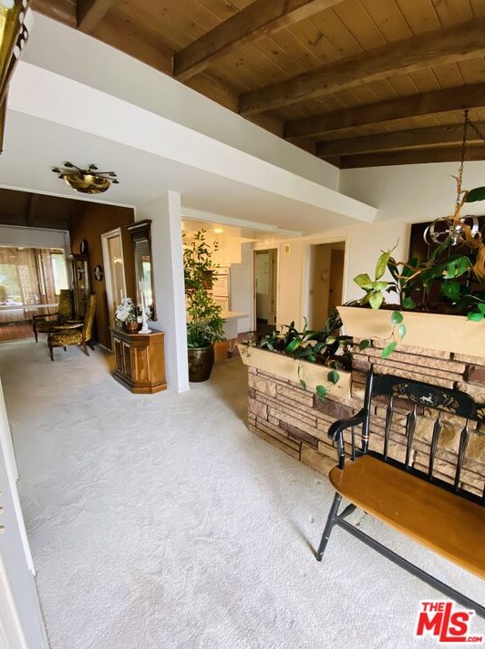 557 E Loma Alta Dr, Altadena, CA 91001