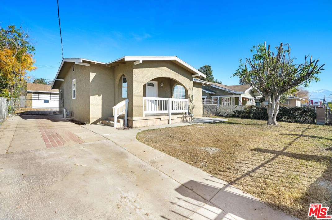 256 E 9th St, San Bernardino, CA 92410