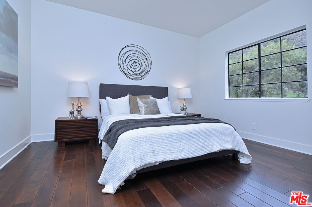 5558 Spring Hill Ct, Thousand Oaks CA  91362-5429 exterior