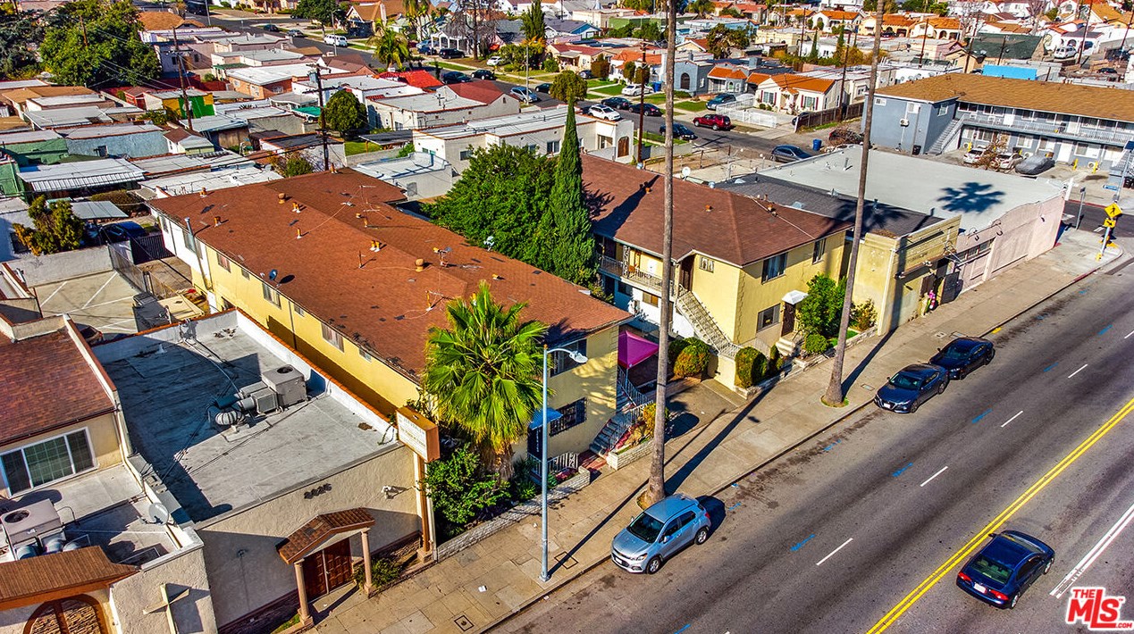 8015 Western Ave, Los Angeles, CA 90047-2722