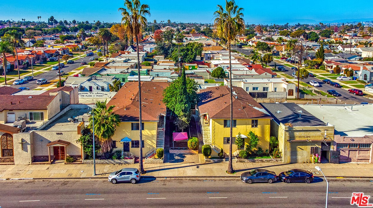 8011 Western Ave, Los Angeles, CA 90047-2721