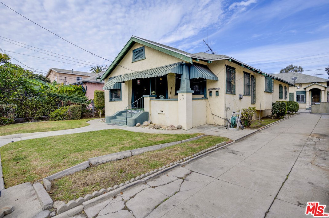 1507 35th St, Los Angeles, CA 90018-3935