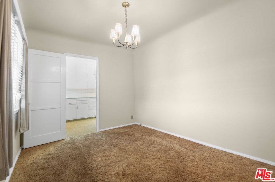 7917 Glider Ave, Los Angeles CA  90045-3049 exterior