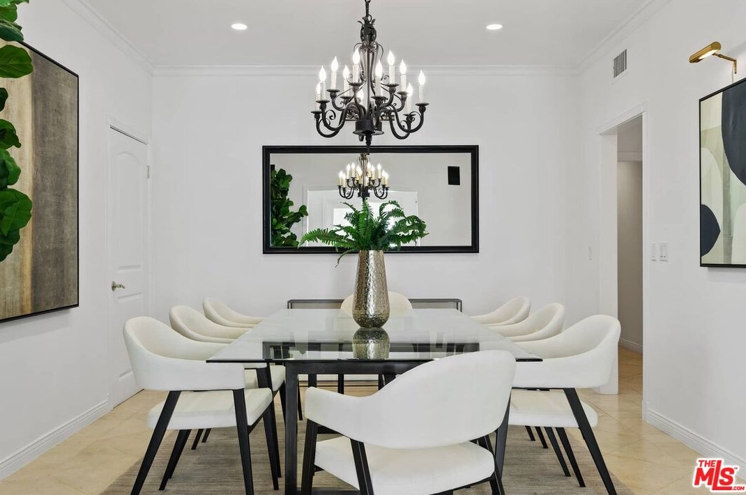 10759 Ashton Ave, Los Angeles CA 90024-5047 exterior