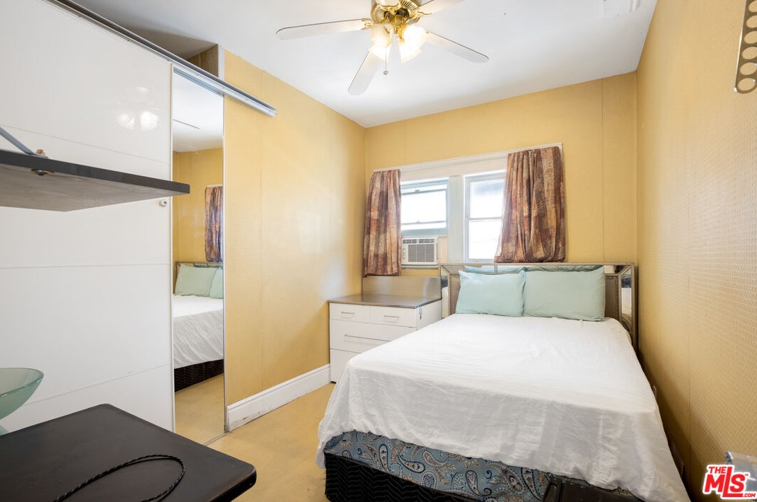 7301 Fountain Ave, Los Angeles CA  90046-5611 exterior