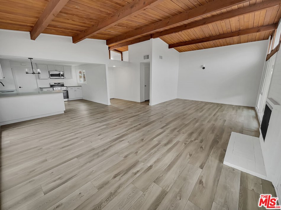 647 E Swanee Ln, Covina, CA 91723