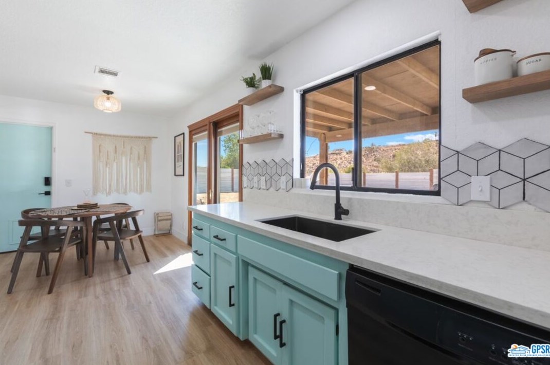 54610 Primavera Dr, Yucca Valley CA  92284-2386 exterior