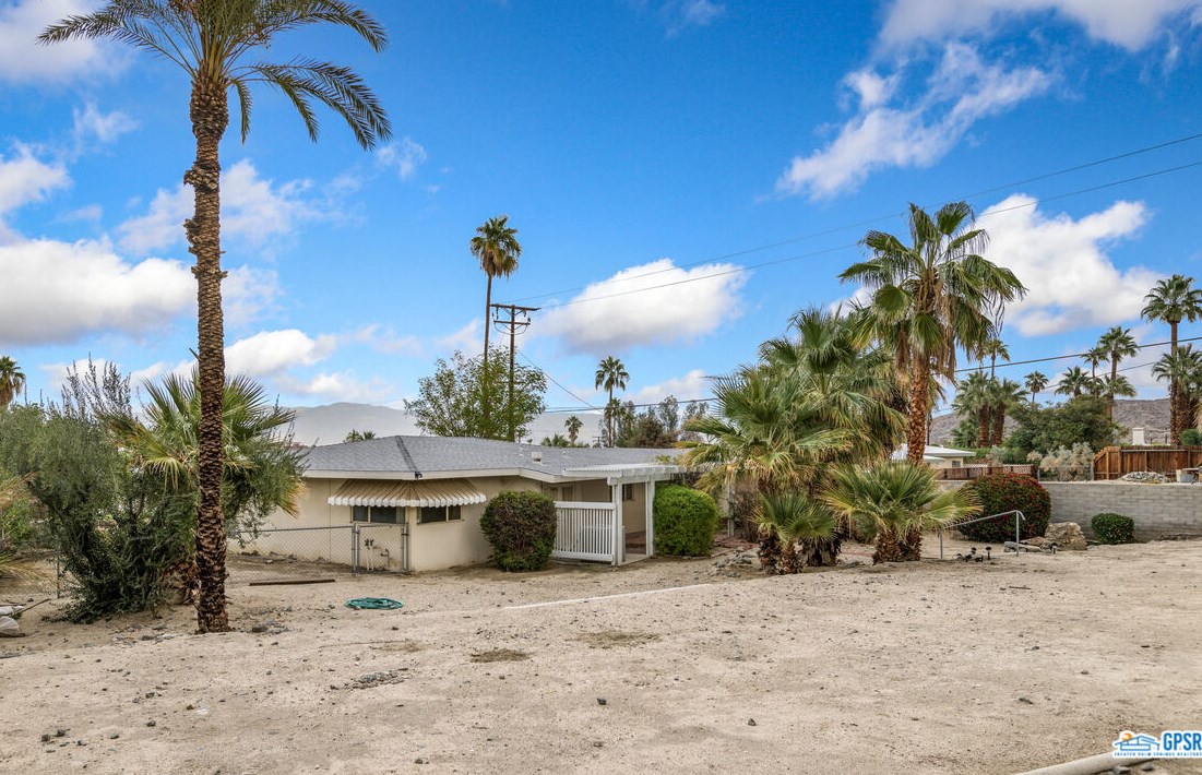 68433 San Jacinto Rd, Cathedral City CA  92234-7702 exterior