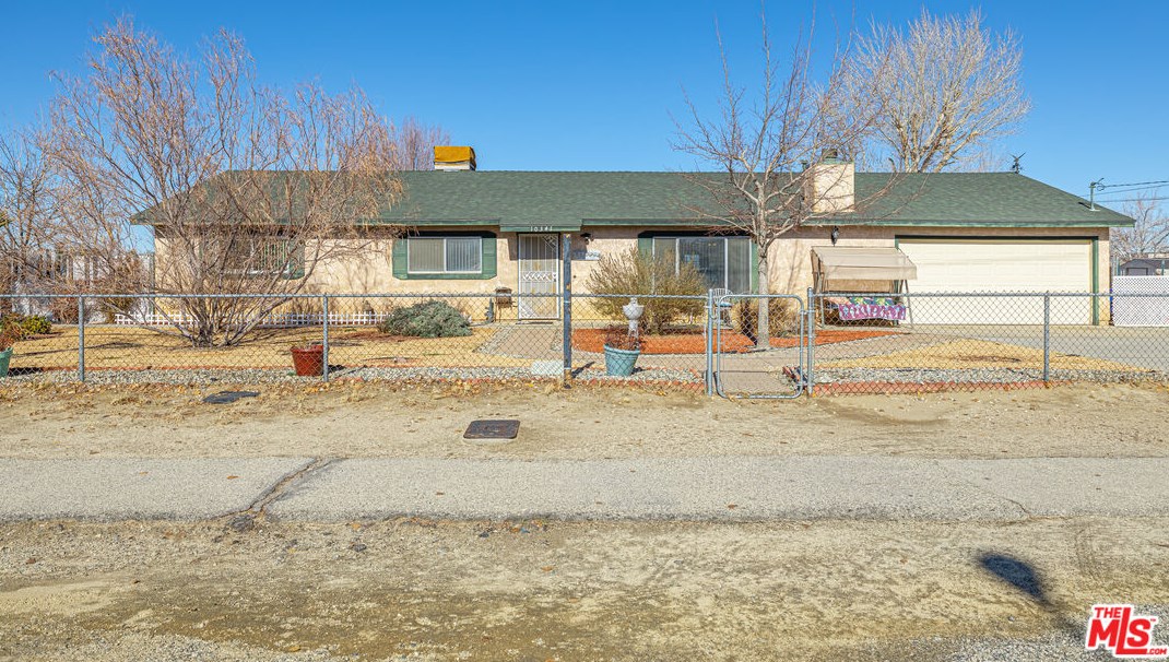 10341 E Avenue R, Juniper Hills, CA 93543