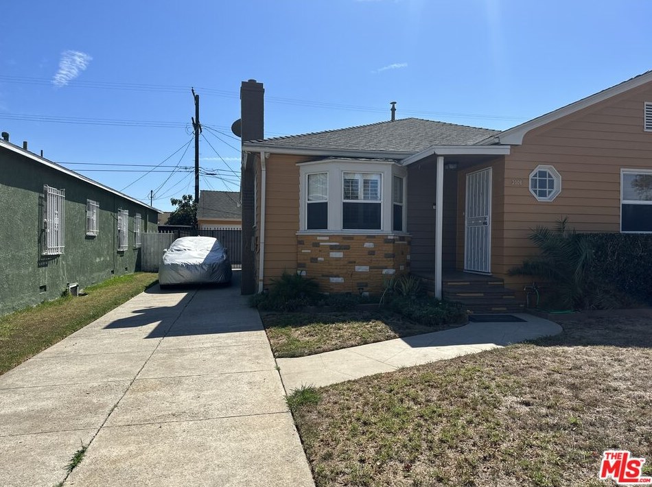2006 92nd St, Los Angeles, CA 90002-2506