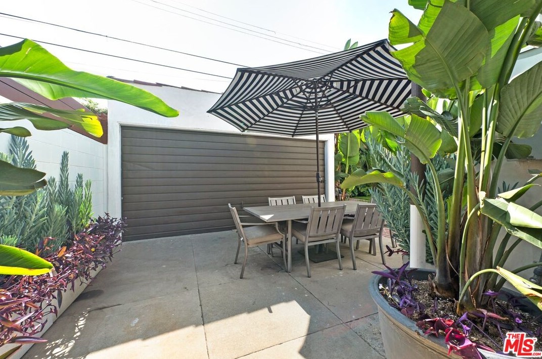 8816 David Ave, Los Angeles CA  90034-2208 exterior