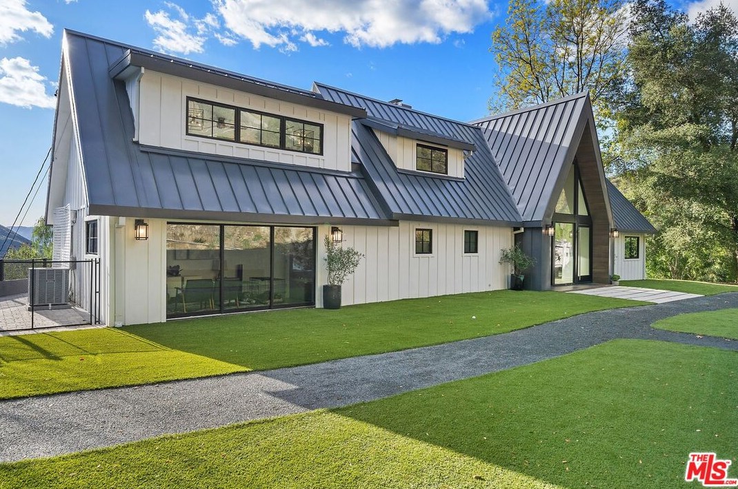 24301 Sylvan Glen Rd, Calabasas, CA 91302