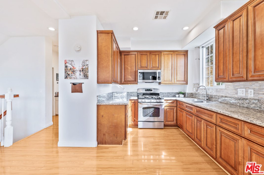 5058 Williams Pl, Los Angeles CA  90032-4016 exterior