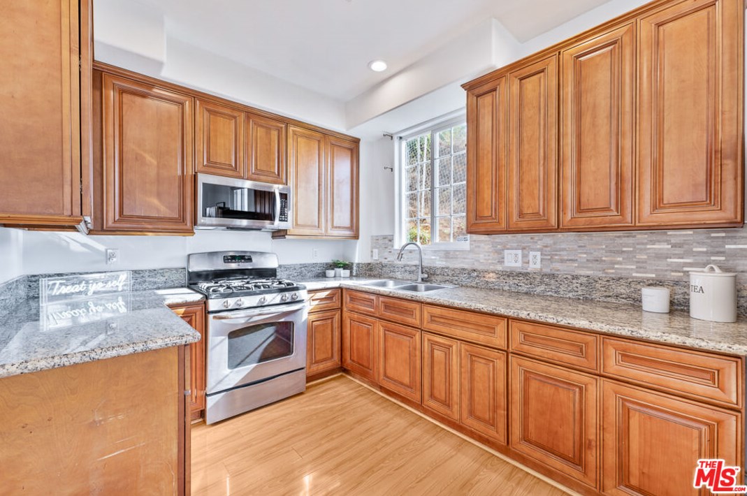 5058 Williams Pl, Los Angeles CA  90032-4016 exterior