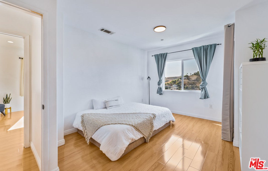 5058 Williams Pl, Los Angeles CA  90032-4016 exterior