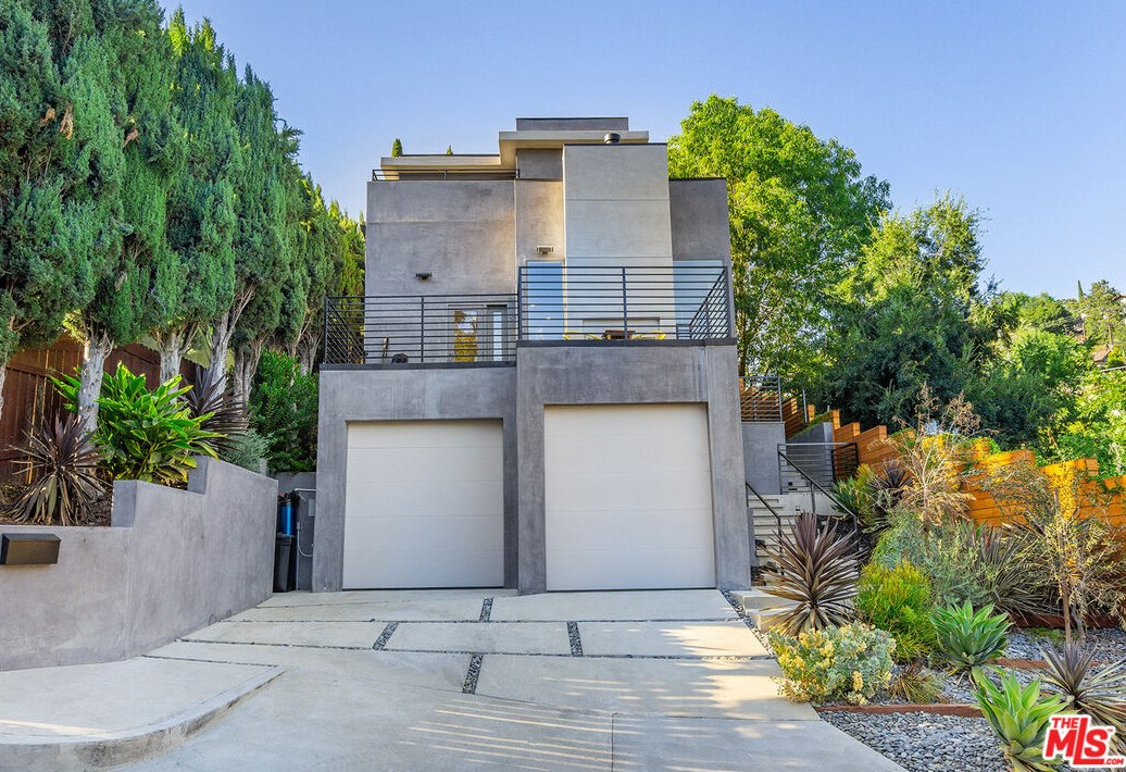 418 Wren Dr, Los Angeles, CA 90065-5040