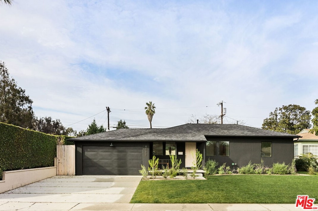 8511 Belford Ave, Los Angeles CA  90045-4315 exterior