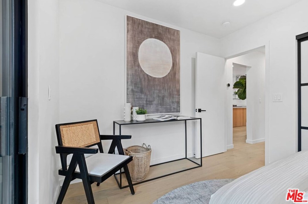 9004 Dicks St, Los Angeles CA  90069-4809 exterior