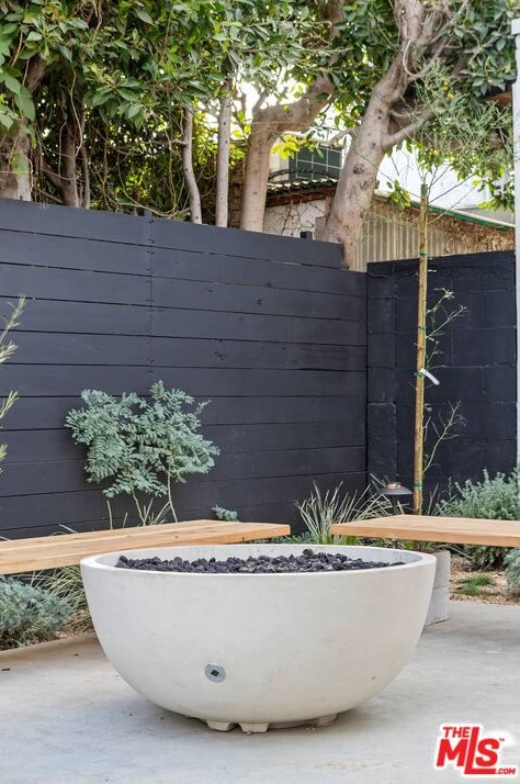 9004 Dicks St, Los Angeles CA  90069-4809 exterior