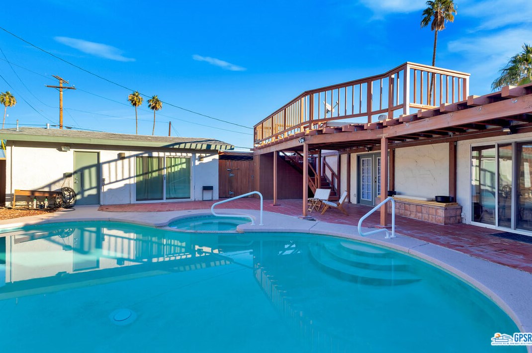 38085 Dorn Rd, Cathedral City CA  92234-2009 exterior