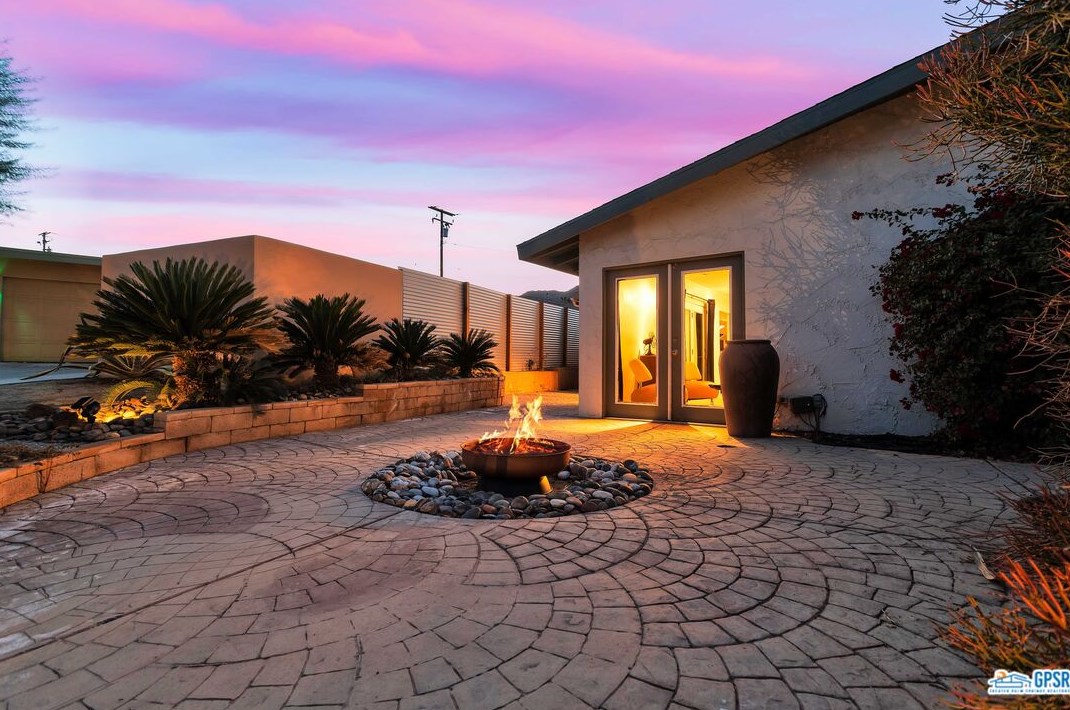 38085 Dorn Rd, Cathedral City CA  92234-2009 exterior