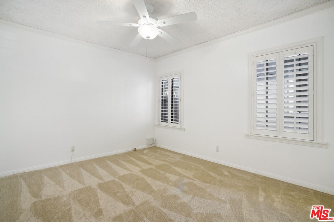 12825 Stanwood Dr, Los Angeles CA  90066-1739 exterior