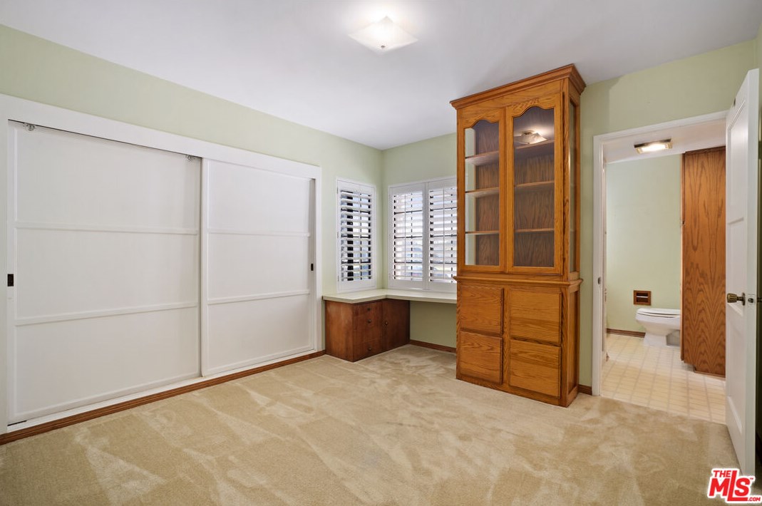 12825 Stanwood Dr, Los Angeles CA  90066-1739 exterior