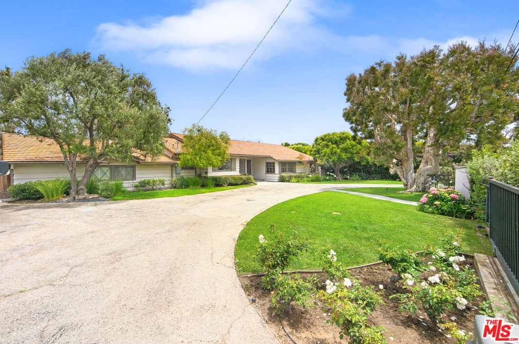 28943 Grayfox St, Malibu, CA 90265