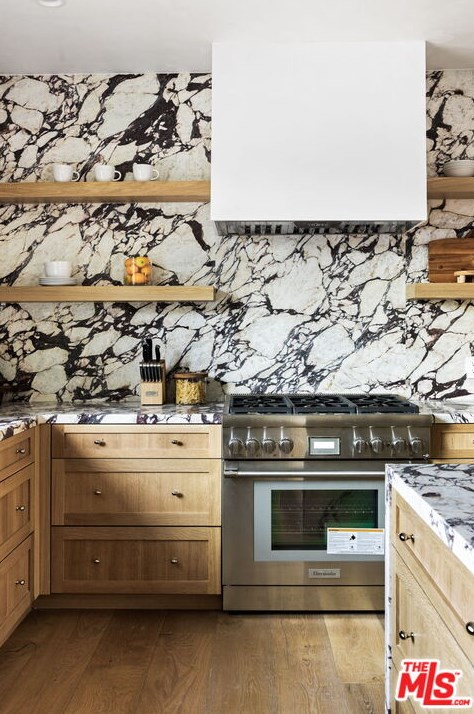 10829 Savona Rd, Los Angeles CA  90077-2306 exterior