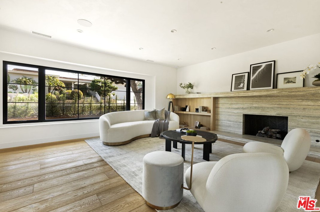 10829 Savona Rd, Los Angeles CA  90077-2306 exterior