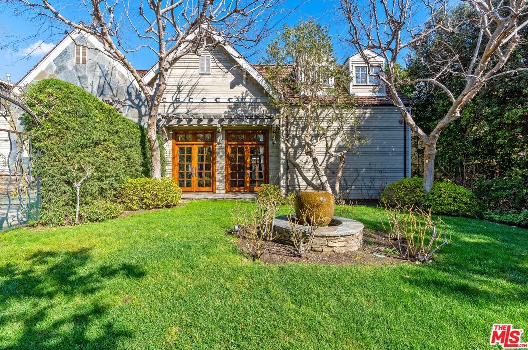 708 N Camden Dr, Beverly Hills, CA 90210