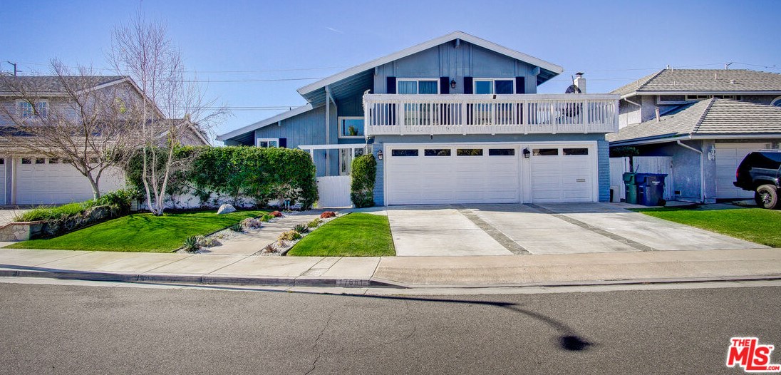 17661 San Roque Ln, Huntington Beach, CA 92647-6642