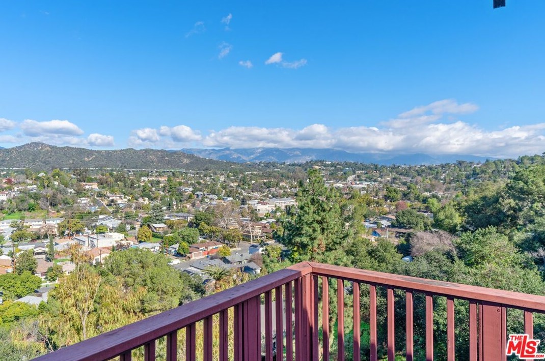 1411 Wildwood Dr, Los Angeles CA  90041-3130 exterior