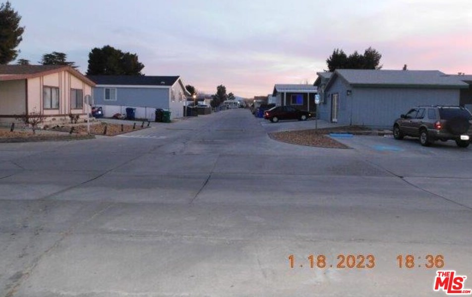 45465 E 25th St #272, Lancaster, CA 93535