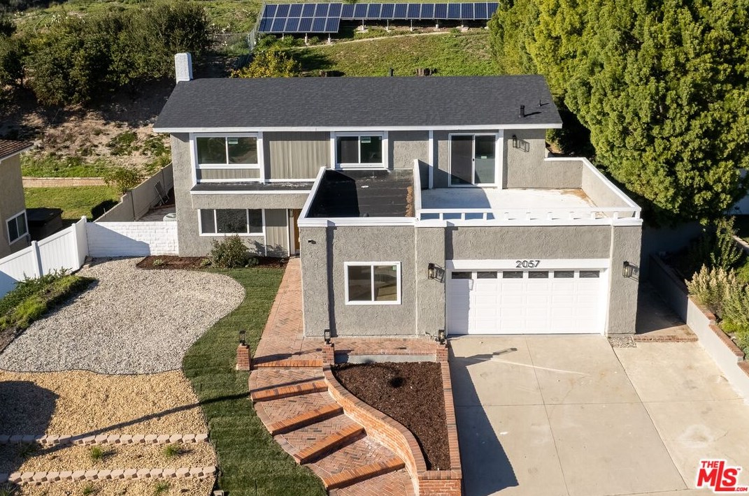 2057 Woodglen St, Simi Valley, CA 93065