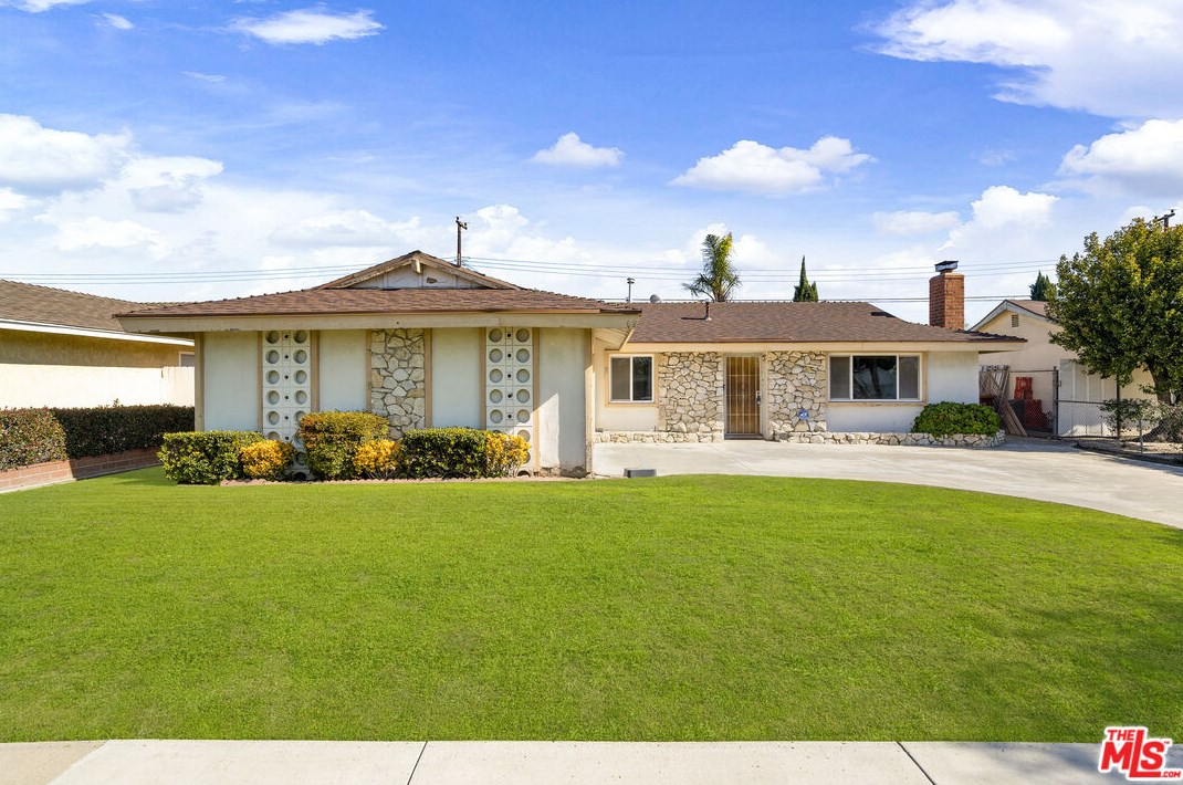12132 Winton St, Garden Grove, CA 92845