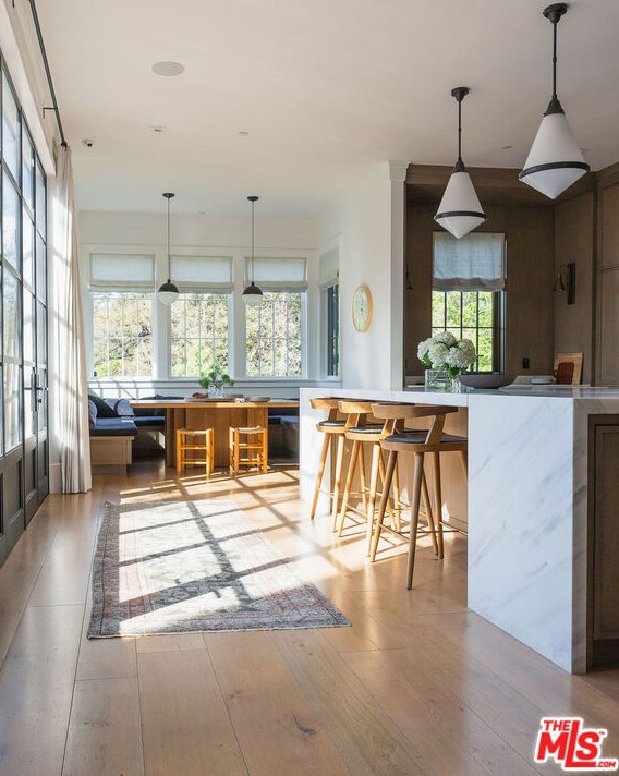 665 Walther Way, Los Angeles CA  90049-2314 exterior