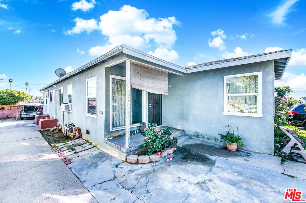 350 Vancouver Ave, Los Angeles CA  90022-1938 exterior