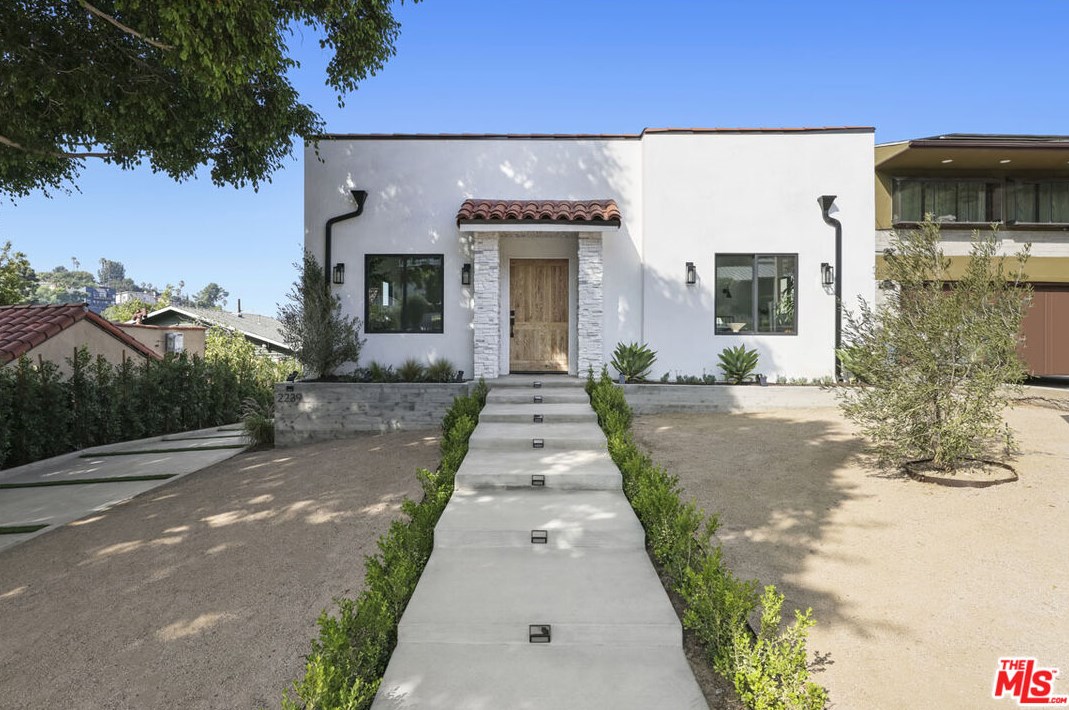 2239 Brier Ave, Los Angeles, CA 90039-3329