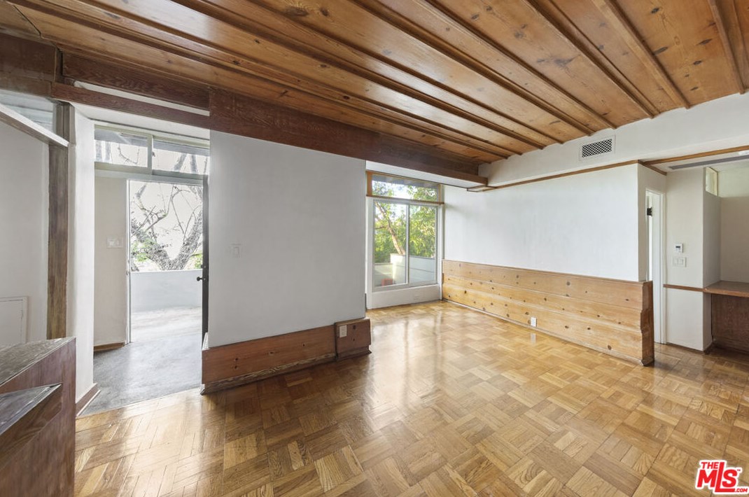 1807 Edgecliffe Dr, Los Angeles CA  90026-1145 exterior
